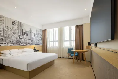 City Comfort Inn Hotel (Luohe Vocational Technical College Huanghe Square) Hotel di Luohe