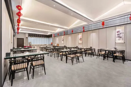 Moshang Qingju Hotel (Pingdingshan Station Zhongjun World City)