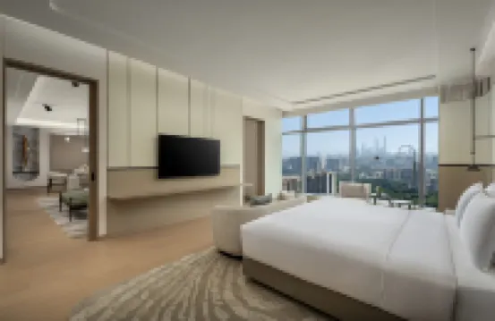 Crowne Plaza GUANGZHOU WINDOW OF CANTON by IHG Hotels near Yanjiang Road Pub Street