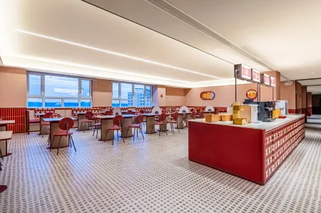 Hello Hotel (Khorgos International Store) Отели рядом с достопримечательностью «Khorgas National Gate Scenic Area»