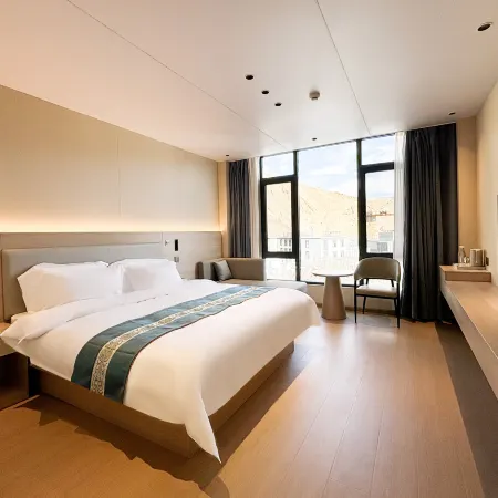 Huifeng Hotel (Zhumeng Town)