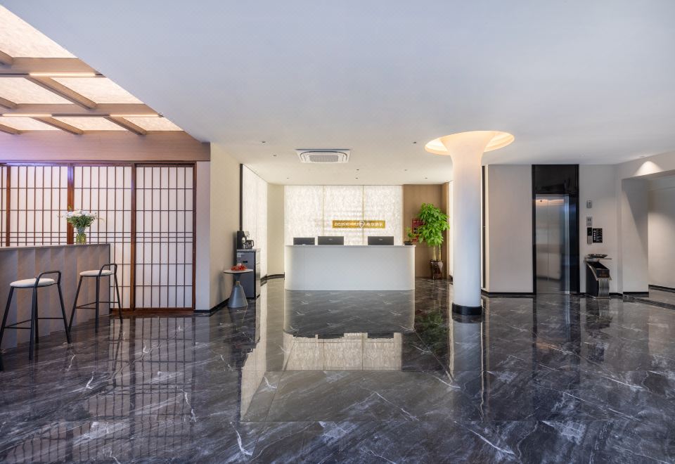 EXCLUSIVE HOTEL 외관 또는 로비 이미지