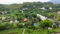 Lumiere Family Village Ba Vì Các khách sạn gần Chùa Khai Nguyên