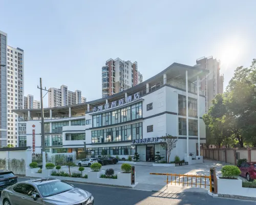 Kaiya Zhixuan Hotel (Suzhou Road Nanyuan Huqiu Wedding Dress City) Hotels near Tiger Hill