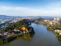 Baiyun Hot Spring Resort Hotel in zona Shelari-gu Spring Resort