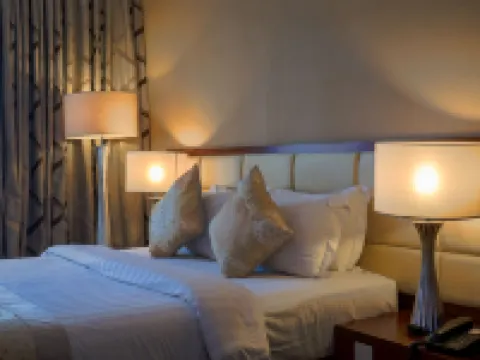 The Avenue Plaza Hotel Hoteles en Naga