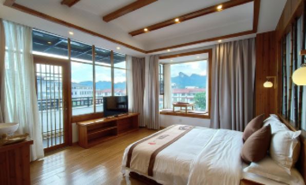 Yishan Suixi Mountain House