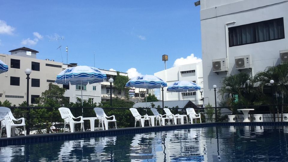 Chada Veranda Hotel