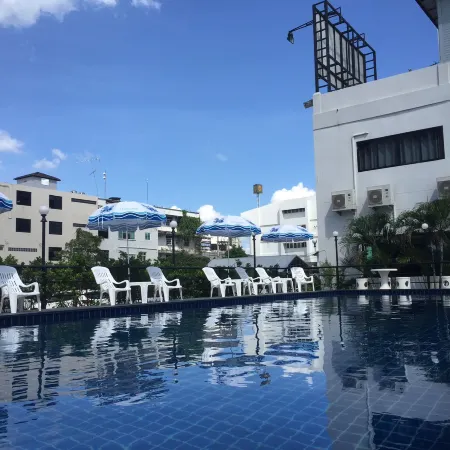 Chada Veranda Hotel Отели рядом с достопримечательностью «Площадь Fairy»