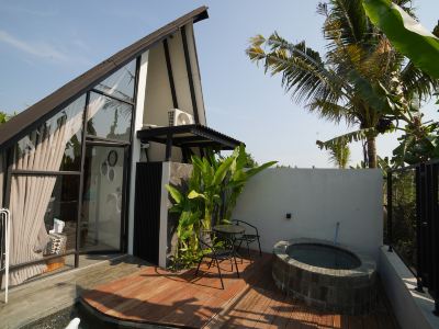 Ubu Villa Coconut