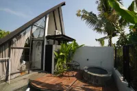 Ubu Villa Coconut Hotels in Ngaglik