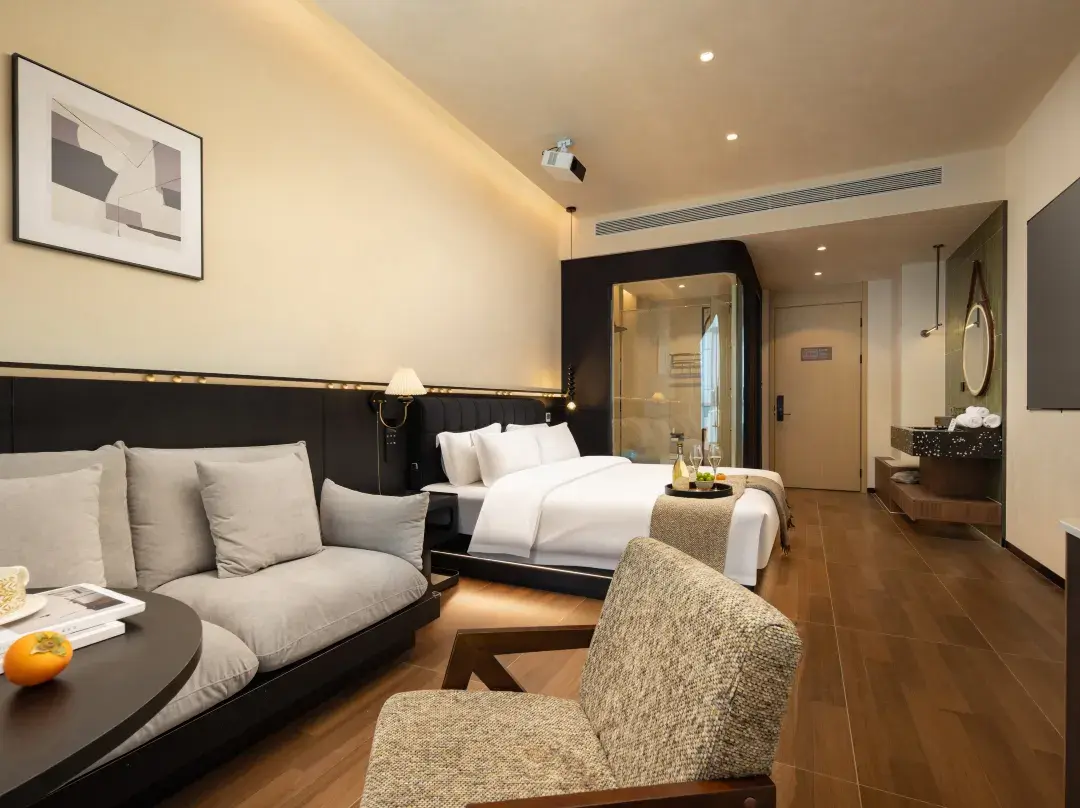 Qingkong Wild Star Hotel - Huanggang