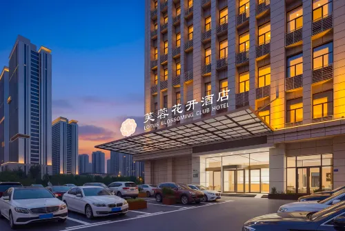 Lotus Blossoming Club Hotel - 3 estrellas