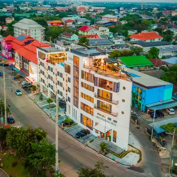 Louis Residence Hotel Hotels near Thao Suranari Monument (Ya Mo)