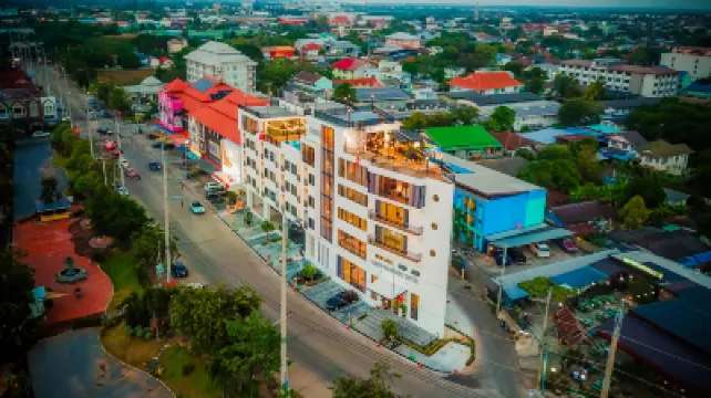 โรงแรมหลุยส์เรสซิเด้นซ์ โรงแรมใกล้มหาวิทยาลัยวงษ์ชวลิตกุล นครราชสีมา