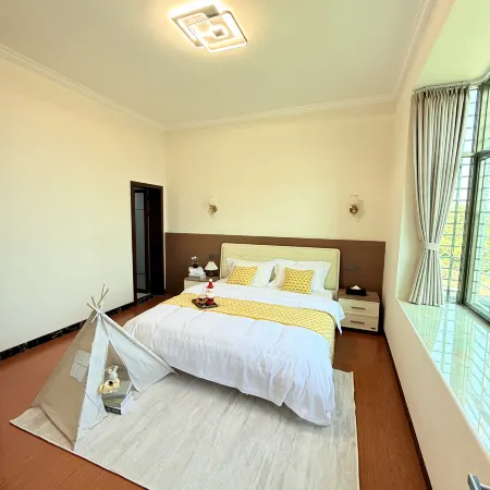 Cuijiang Riverside Homestay (Feitian Mountain Scenic Area)