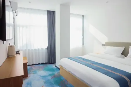 Yueju Light Luxury Homestay