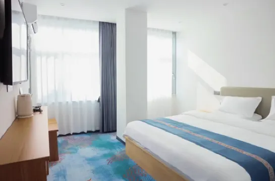 Yueju Light Luxury Homestay