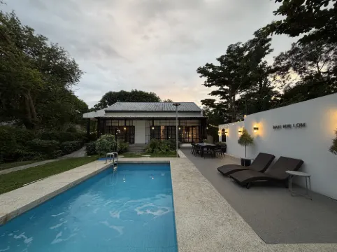 บ้านรับลม (ริมคลอง)