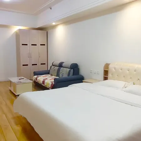 Yueke Apartment (Mudanjiang Wanda Plaza)