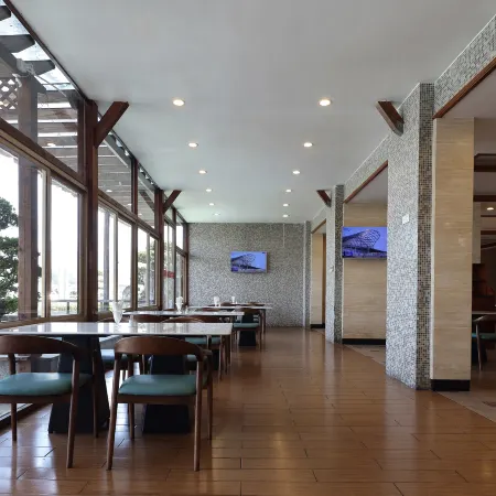 Centron International Hotel