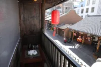 Qianfu Homestay (Huize Ancient Town) - balcony