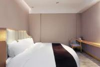 Luzhou Bingxin Hotel (Wanda Plaza Luzhou High-Speed Railway Station) - 2-Star