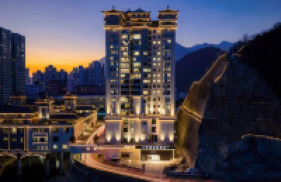 Baihe Yunqige International Hotel
