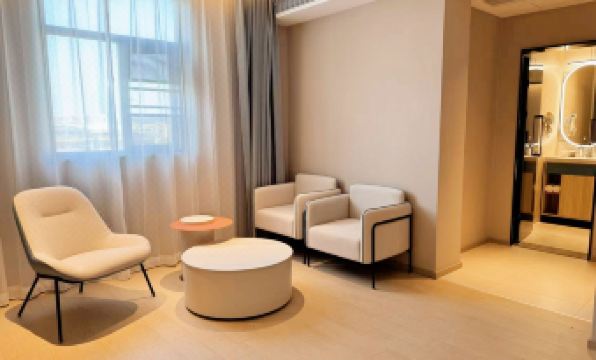 Home Inn (Meizhou Downtown Branch)