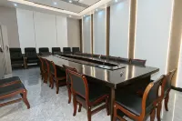 Zuijiuwuo Homestay (Gong Commercial Pedestrian Street Bus Passenger Station) - 주차장