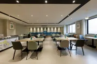 Homeinn Selected Hotel (Fuyang Linquan County Government Services Center)