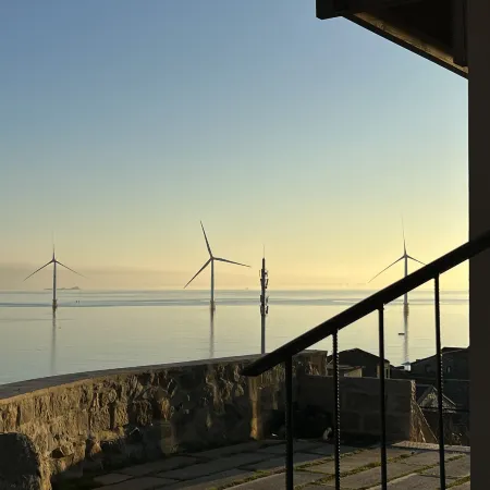 Left Bank Qinglan Sunrise Sea View Manor