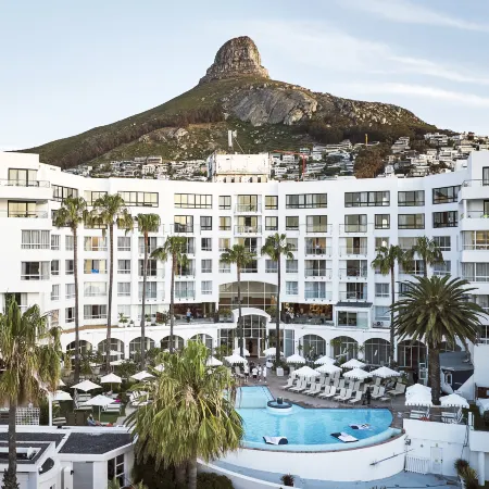 President Hotel Cape Town Отели рядом с достопримечательностью «Бантри-Бэй»