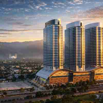 Walk-Inn Hospitality Group Centaurus Hotel Exterior