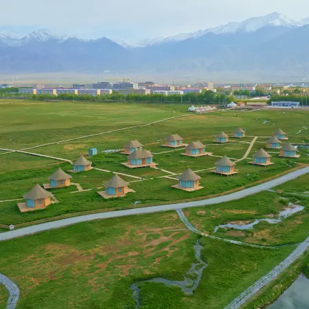 Da Qaidam Wild Luxury Hotel | City of Light & Shadow