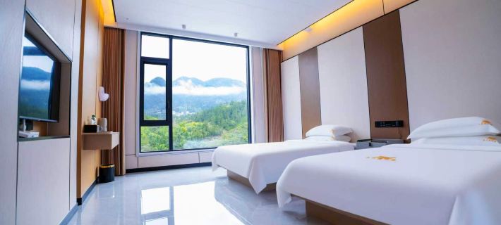 Hefeng Tujia Yinzhu Village (Pingshan Canyon) Hotels in Hefeng County