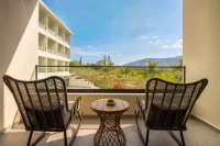 Blossom Land Boutique Sanya Yalong Bay Resort - 4-Star