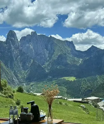 Jihexiangzao · SuLai Panorama Homestay (Dari Viewing Platform)