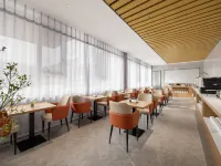 Fairyland Hotel (Dandong Fengcheng Fenghuang Mountain) Hotels in Fengcheng