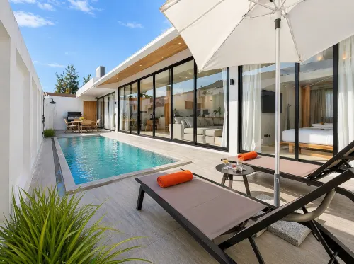 Seaside 3BR Pool Villa 2-Min Walk to Bangtao Beach (Villa Belplaya Phuket, Bangtao Beach) - فلل