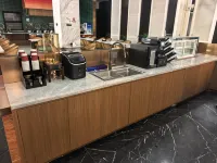 Jifeng International Hotel (Dujiangyan Irrigation Project Scenic Spot Nanqiao Branch) - bar