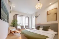 Muguo Yueju Homestay (Wu Yi Square) - 2-Star