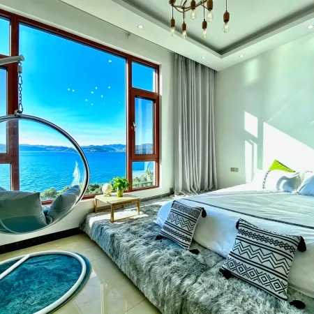 Yuxi Yunshuixuan Homestay (Fuxian Lake Branch)