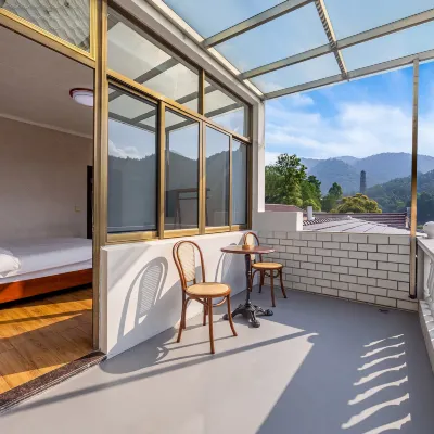 Tiantai Xiangtu Homestay (Guoqing Temple Scenic Area Branch) โรงแรมใกล้วิวกัวชิง