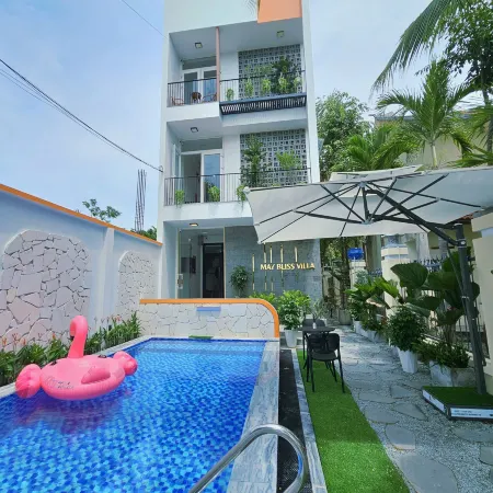 May Bliss Villa Отели рядом с достопримечательностью «Пляж Нонуок»