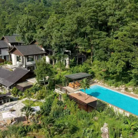 Xunmiri Qinin Villa