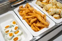 Golf Green 19 Hotel (Nanyang Railway Station Branch) - servizio colazione