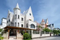 Liu Su Designer Homestay (Beihai Yintan Scenic Area & International Passenger Port Branch)