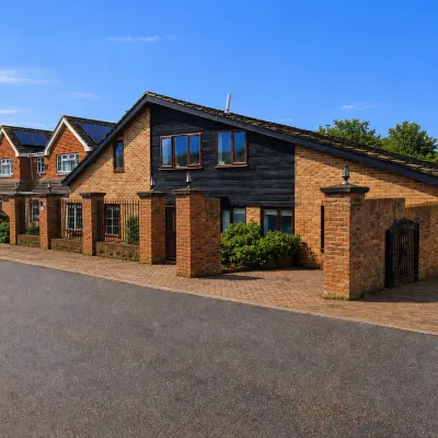 Medway View Luxe House in Maidstone City Centre with Parking Hotels near Maidstone West