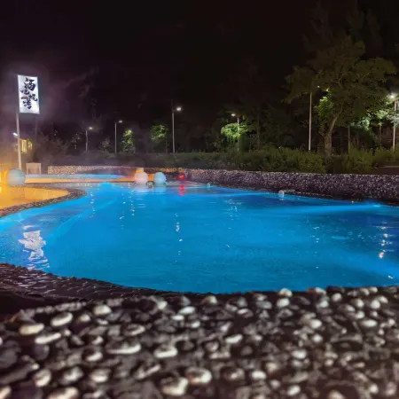 Xiaoyue Qinglan Garden Private Hot Spring Hotel (Lixiao Road Branch, Bipenggou Scenic Area)